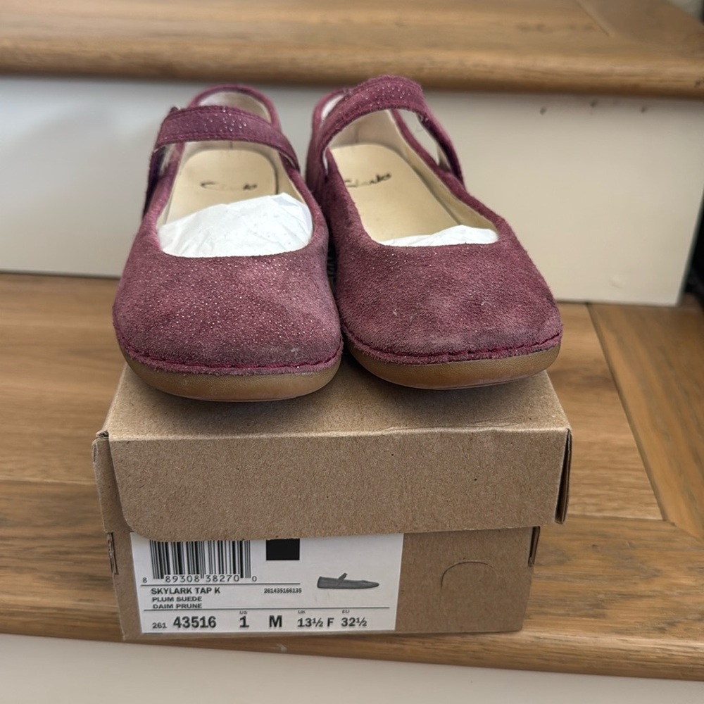 Girls Clarks